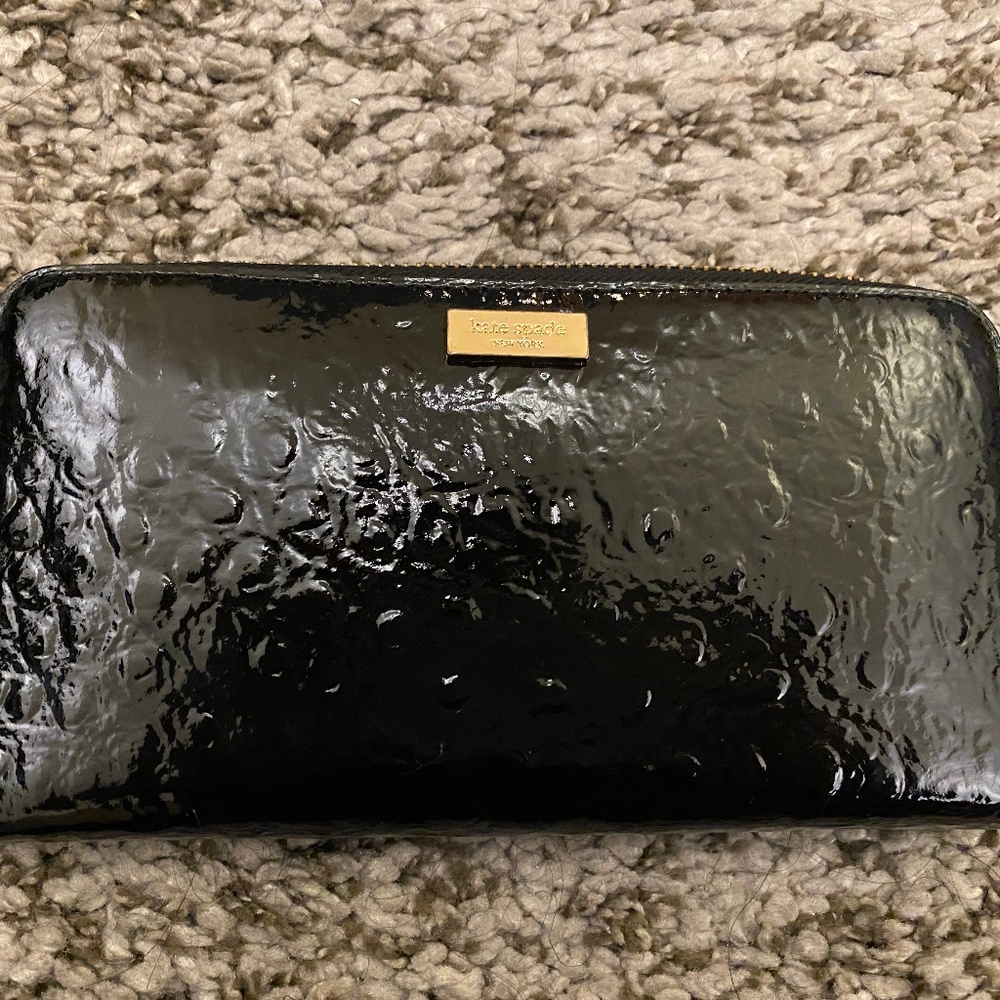 Kate Spade Zip-around Continental Wallet